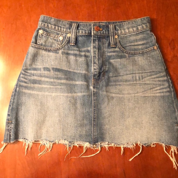 Madewell Short denim jean skirt - Picture 2 of 4